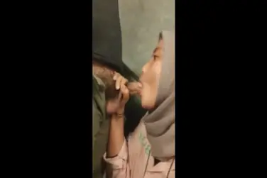 Jilbab BJ Sebelum Tidur Nurut Tanpa Protes Nakal